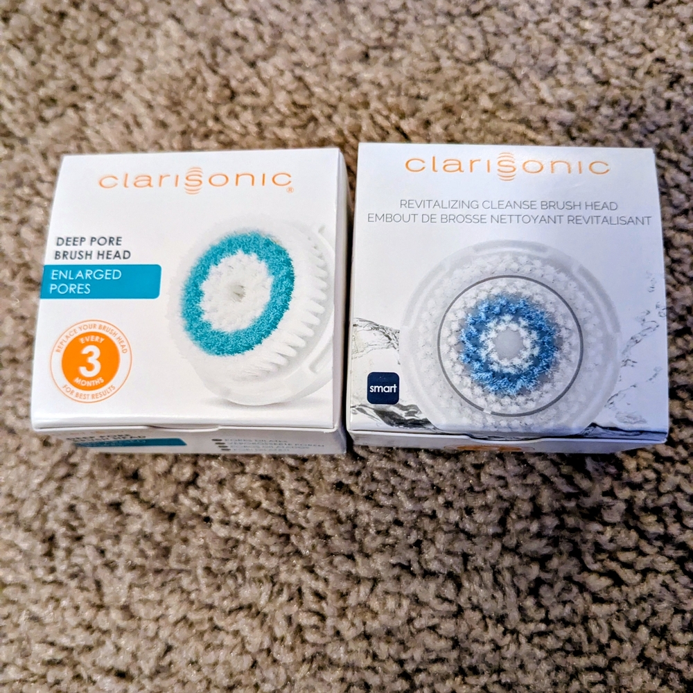 (2) Clarisonic Deep Pore and Revitalizing Cleanse Brush Heads - White and Blue
